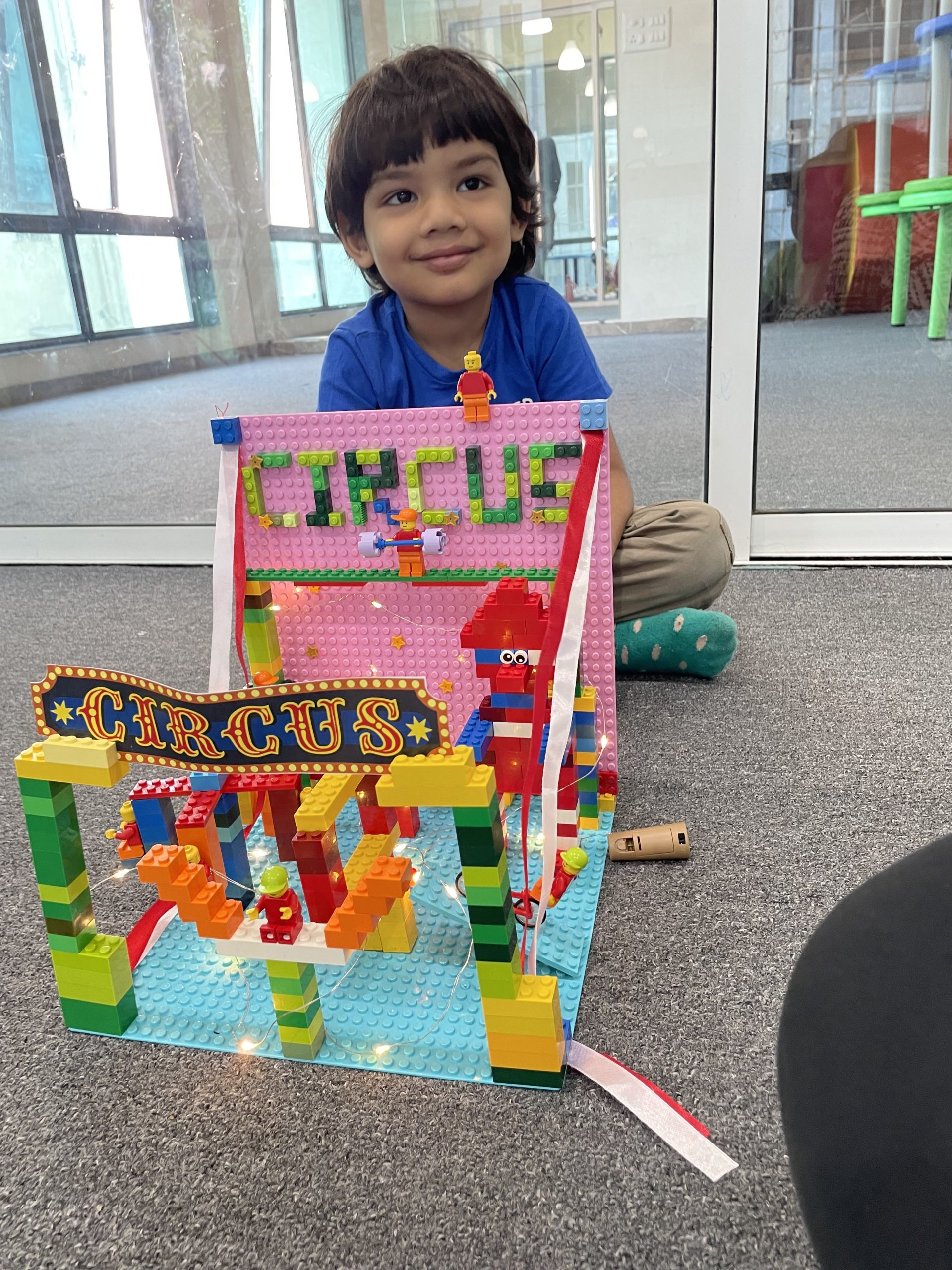 Possible career options for children who play with LEGO ! - Sunday ...